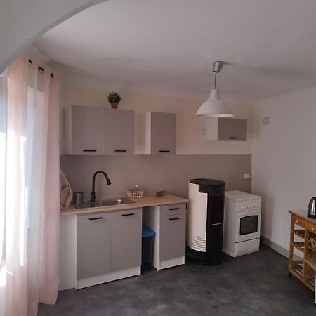 Jolie Maison De Bourg Tout Equipee 10Km D'Ambert Saint-Amant-Roche-Savine Zewnętrze zdjęcie